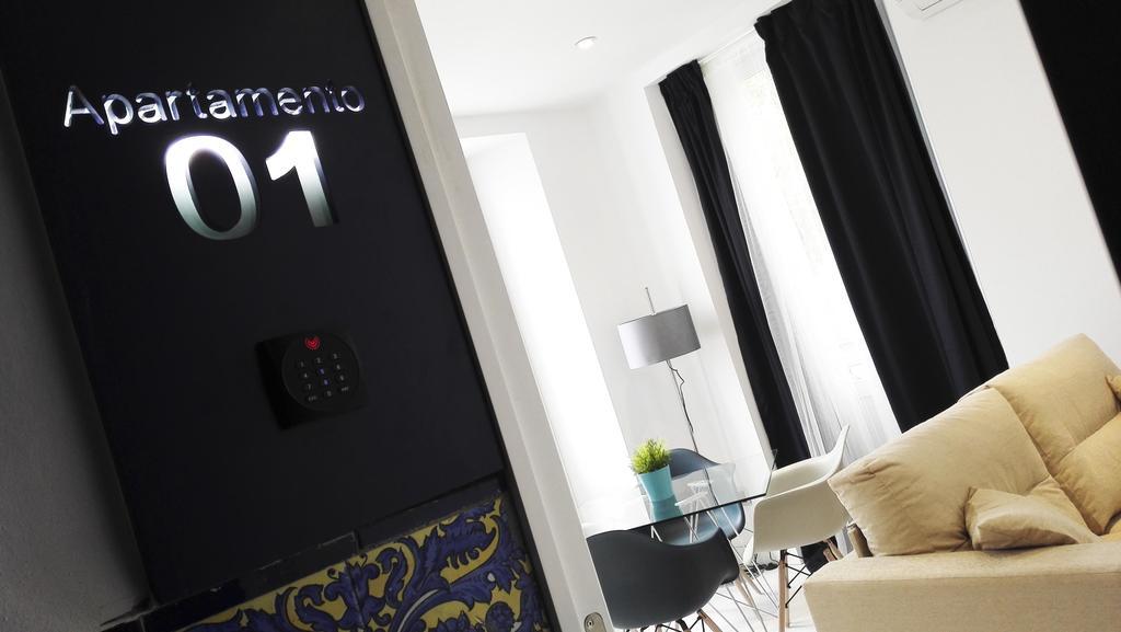 Apartamentos Adriano Sevilla Exterior foto